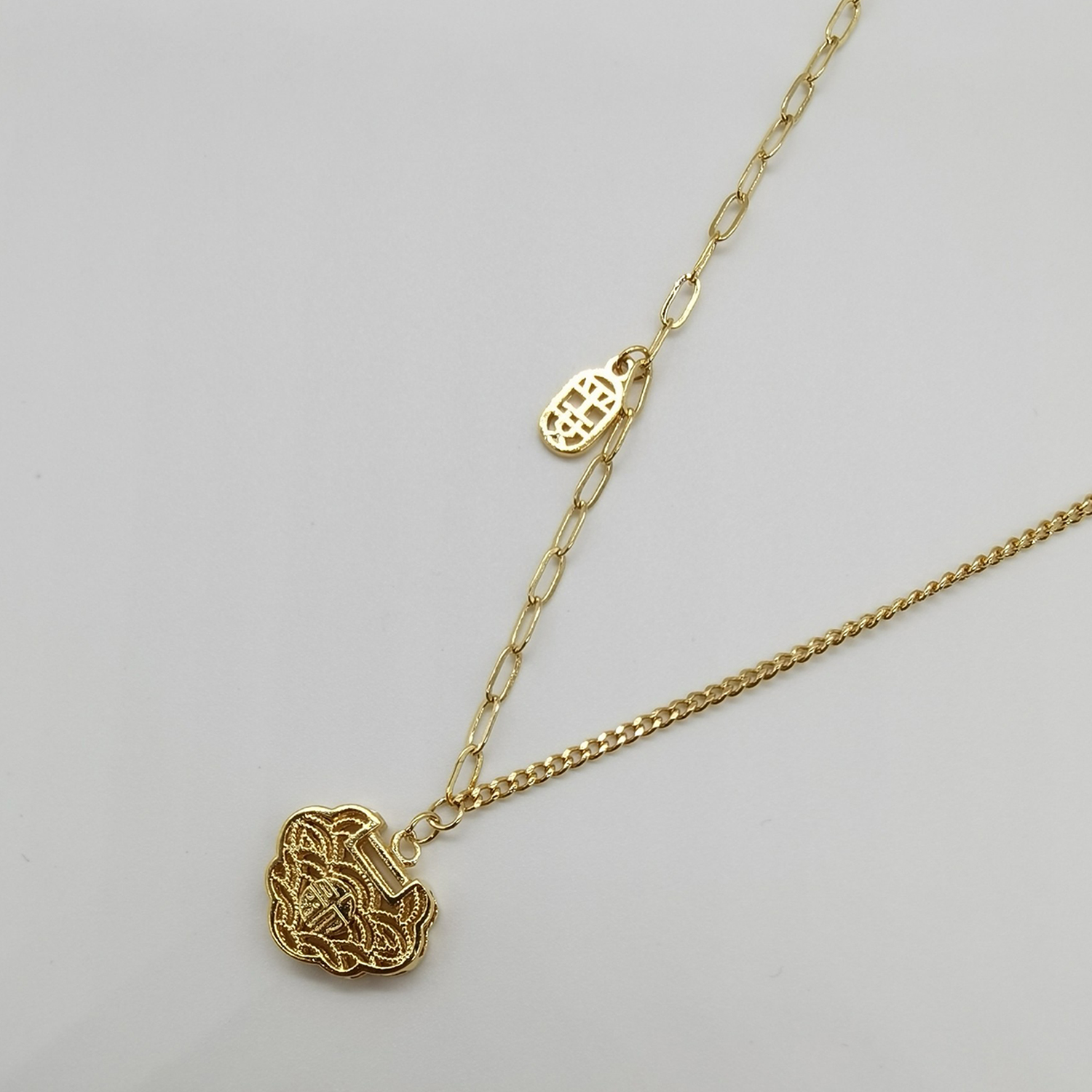 Alluvial gold vacuum electroplating 24K gold hollow longevity lock necklace with blessing character