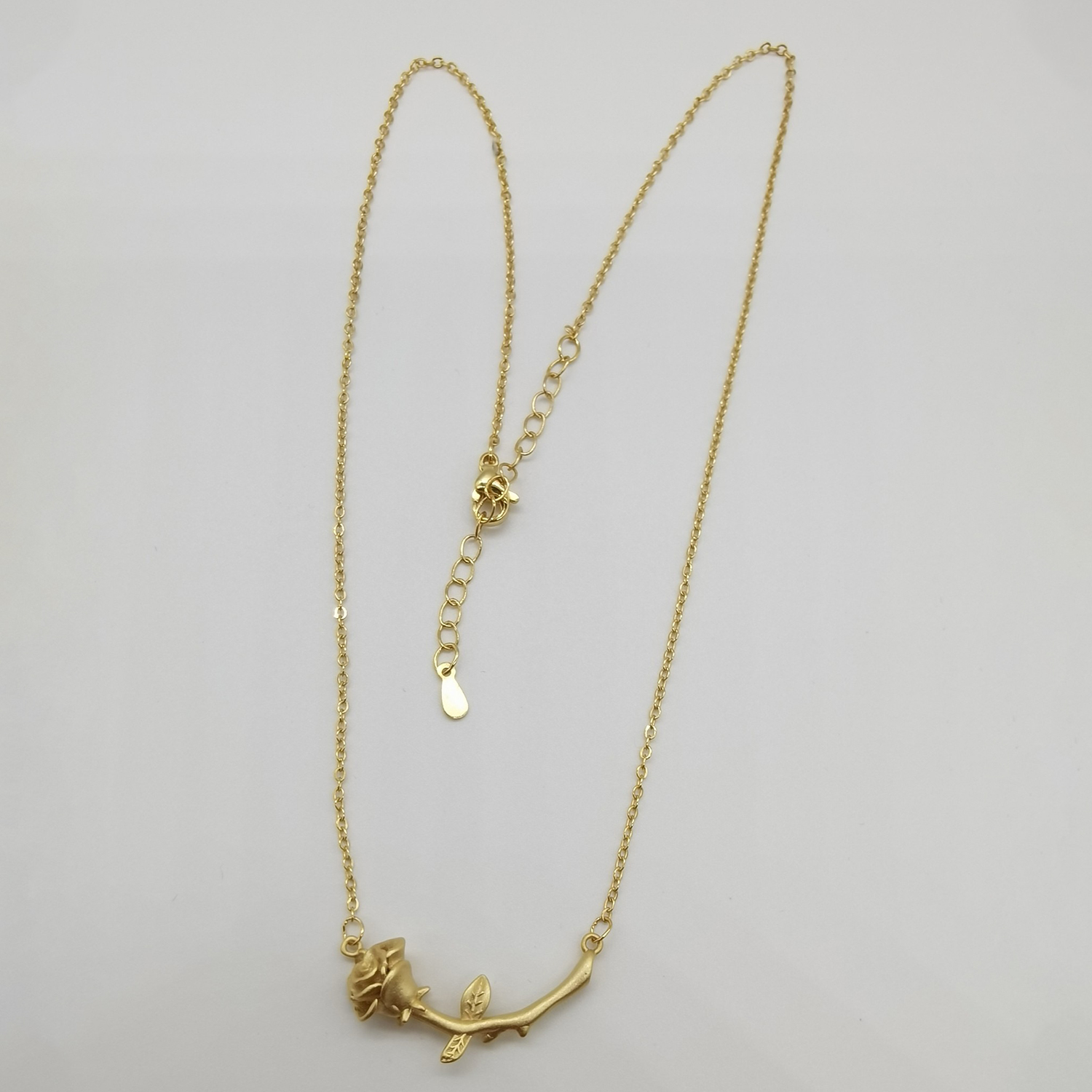 Alluvial gold vacuum electroplating 24K gold rose necklace